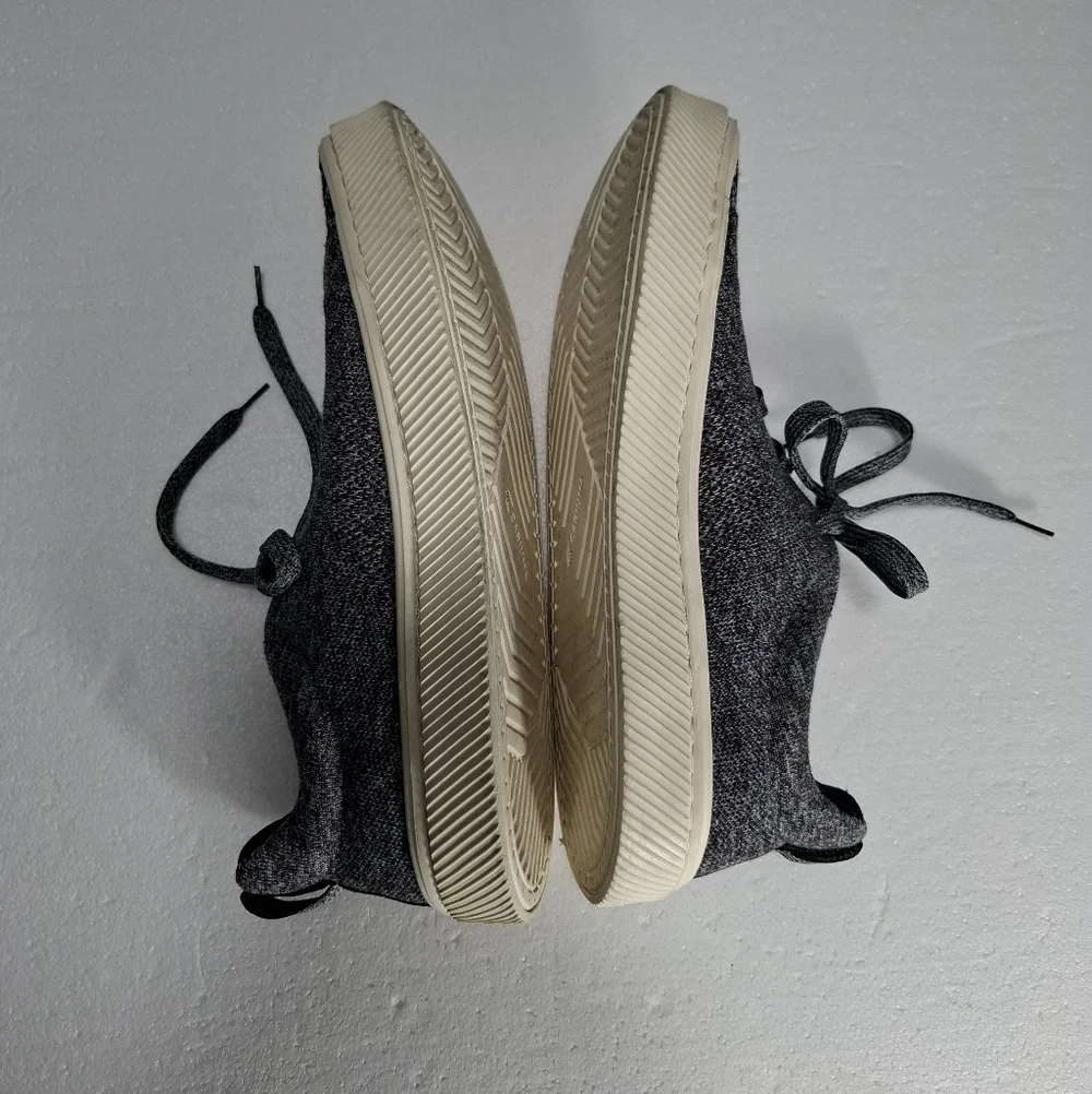 Cariuma IBI Casual Sneakers Gray Knit Low Top Size 8.5 Mens